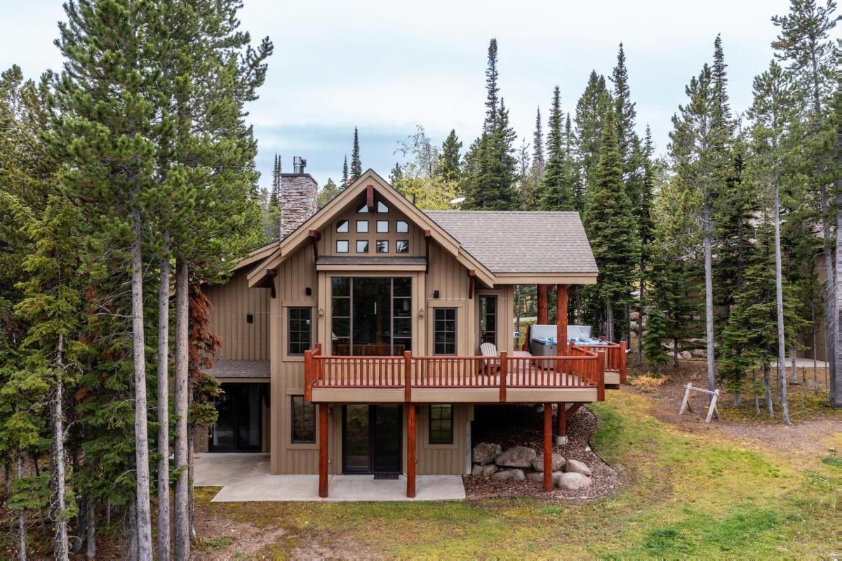 Moonlight Mountain Home | 38B Cowboy Heaven