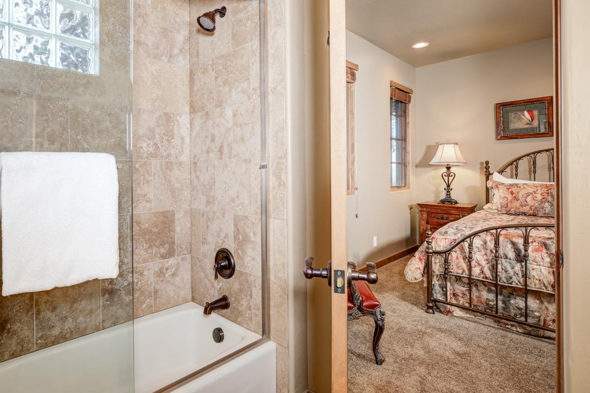 Alpine Meadows Chalet - 2 Silver Star