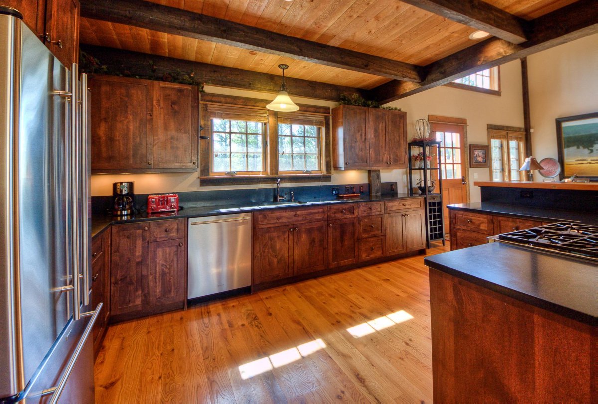 Antler Ridge Lodge