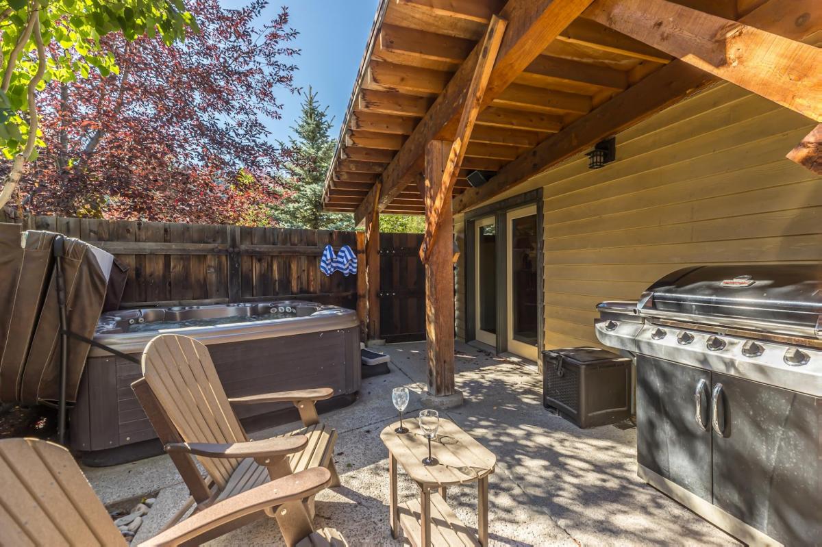 Essentia Townhome 145A