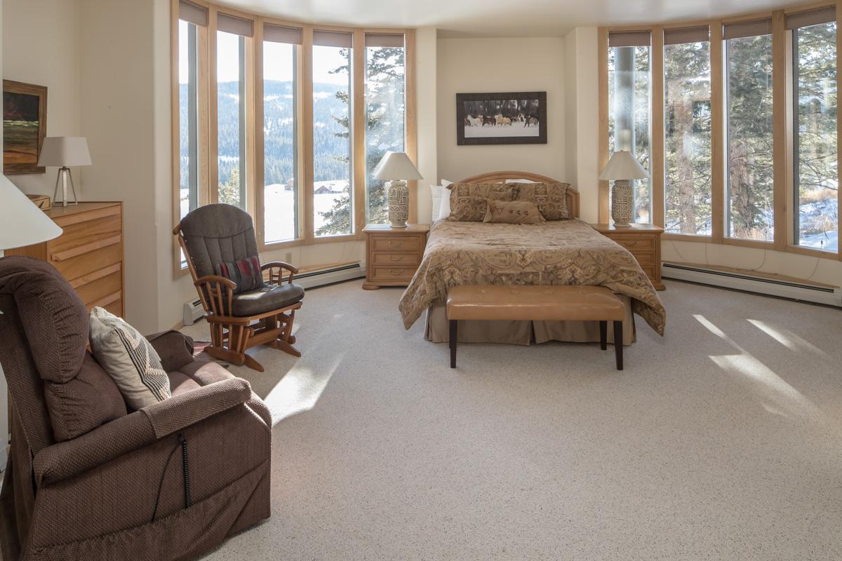 Hillside Hideaway