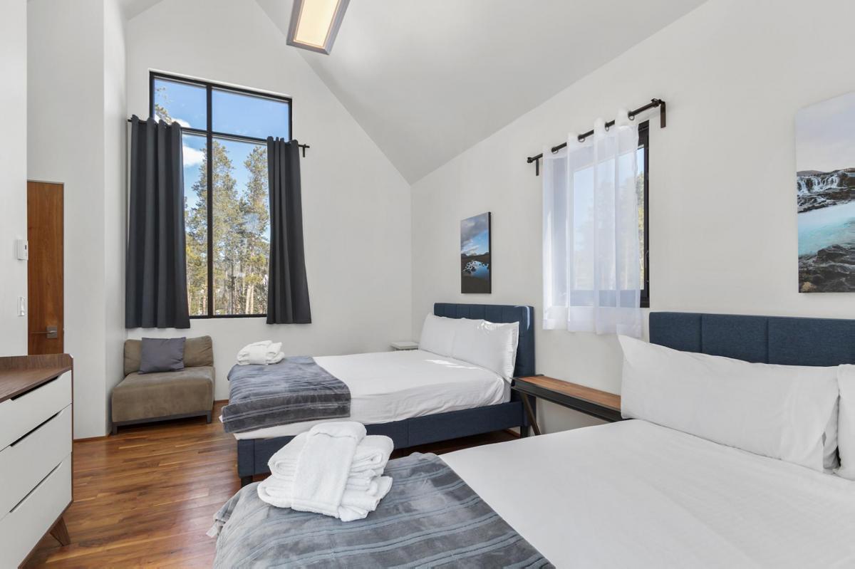Modern Alpine Escape