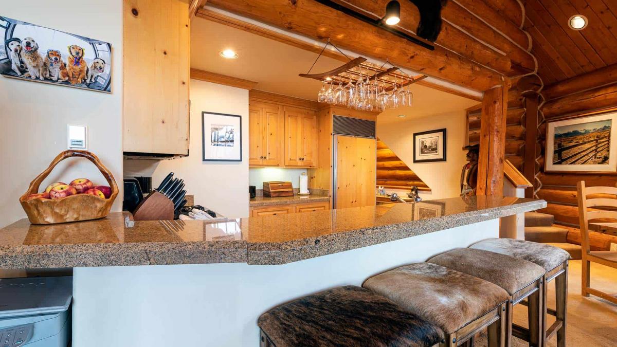 See Forever Cabin 103