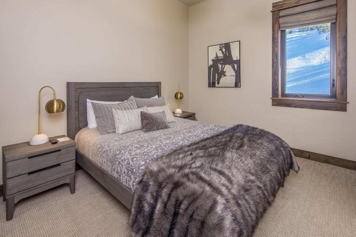 Mountain Lake Condo 502B