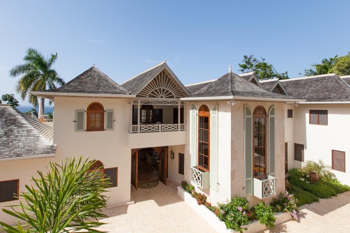 Pineapple House