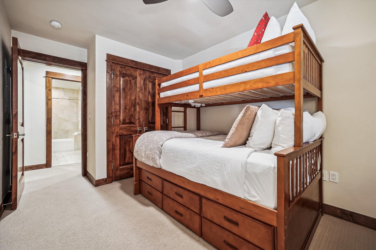 Bunk Room, Bluesky 414, Breckenridge Vacation Rental