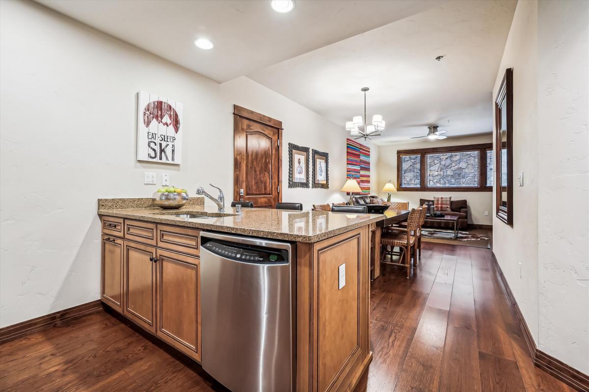 Kitchen, Bluesky 414, Breckenridge Vacation Rental