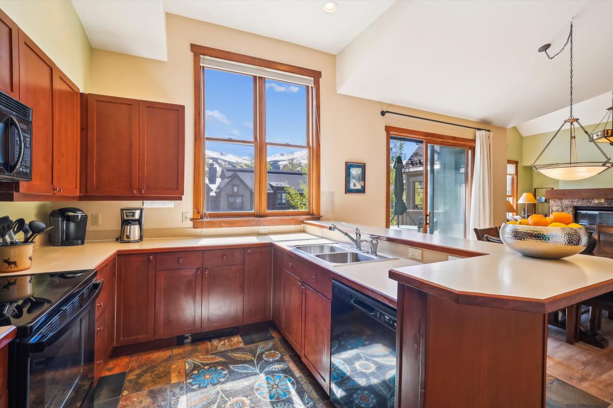 Kitchen - Main Street Junction 11 - Breckenridge Vacation Rental