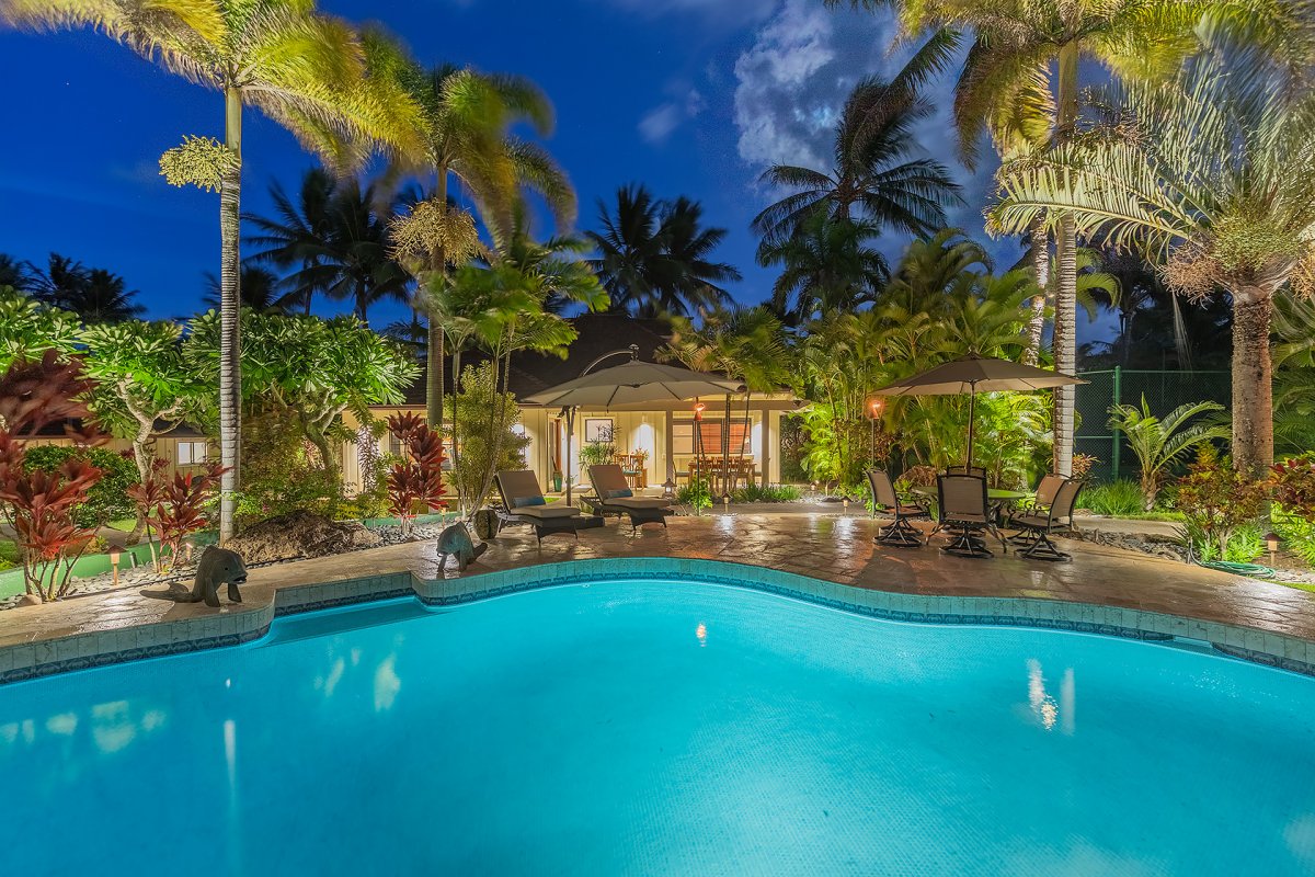 Stunning pool adjacent to the tennis house, ideal for cooling off after activities.