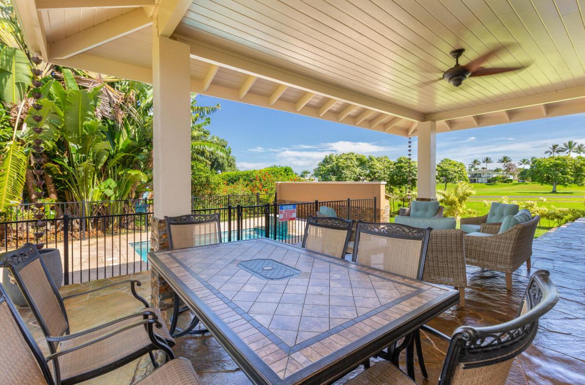 Indoor and outdoor dining areas