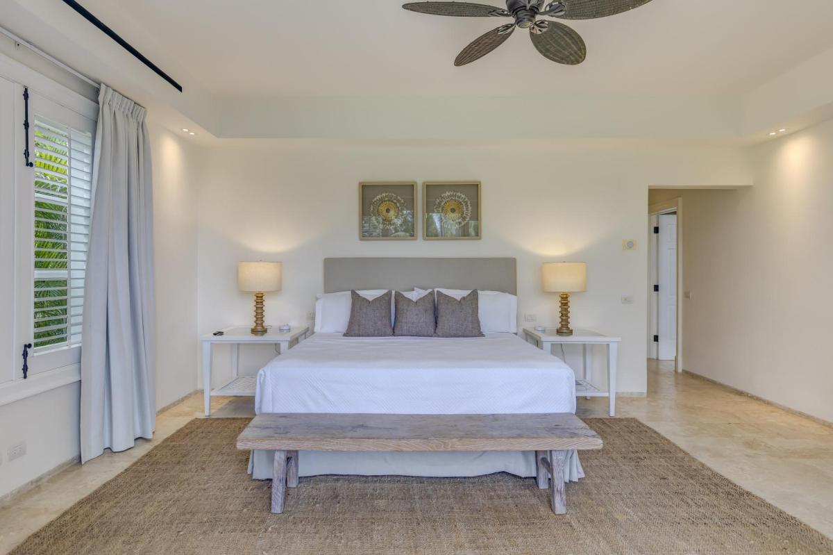 Corales 49 Elegant Ocean View Sanctuary