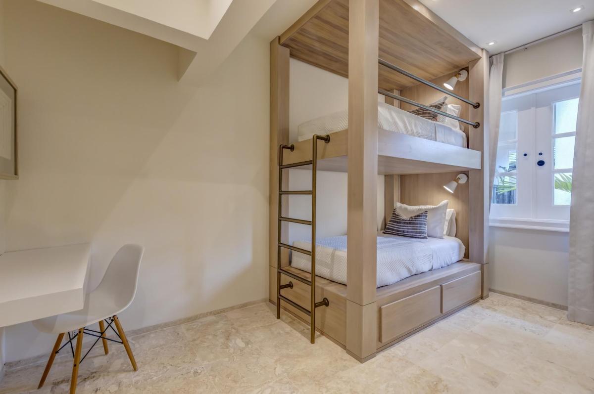 Corales 49 Elegant Ocean View Sanctuary