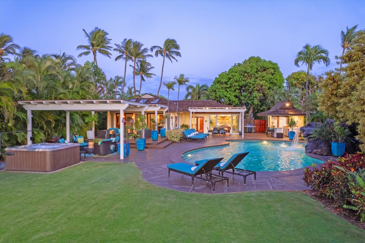 Mango Surf Beach Front Villa