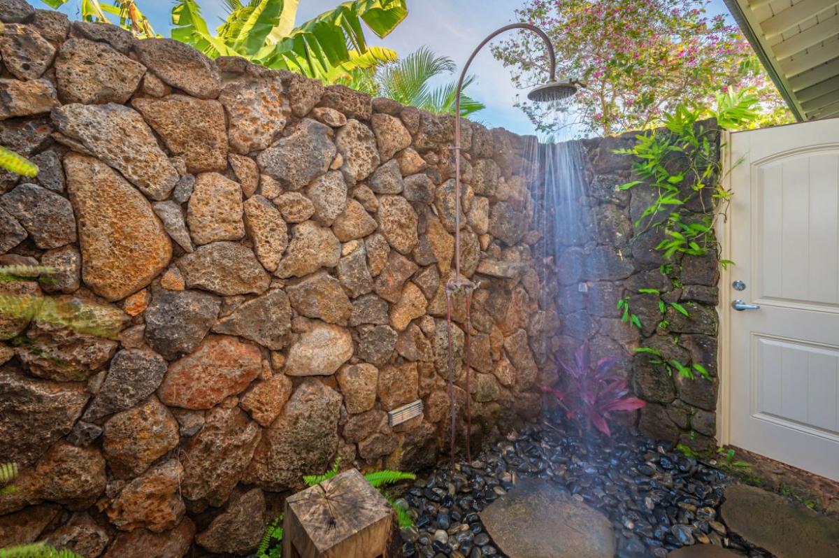 Lodge at Kukui'ula Cottage 7