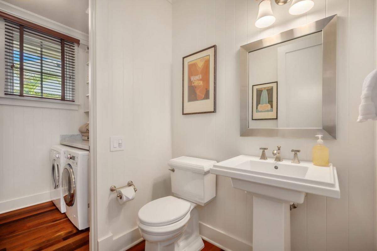 Lodge at Kukui'ula Cottage 9