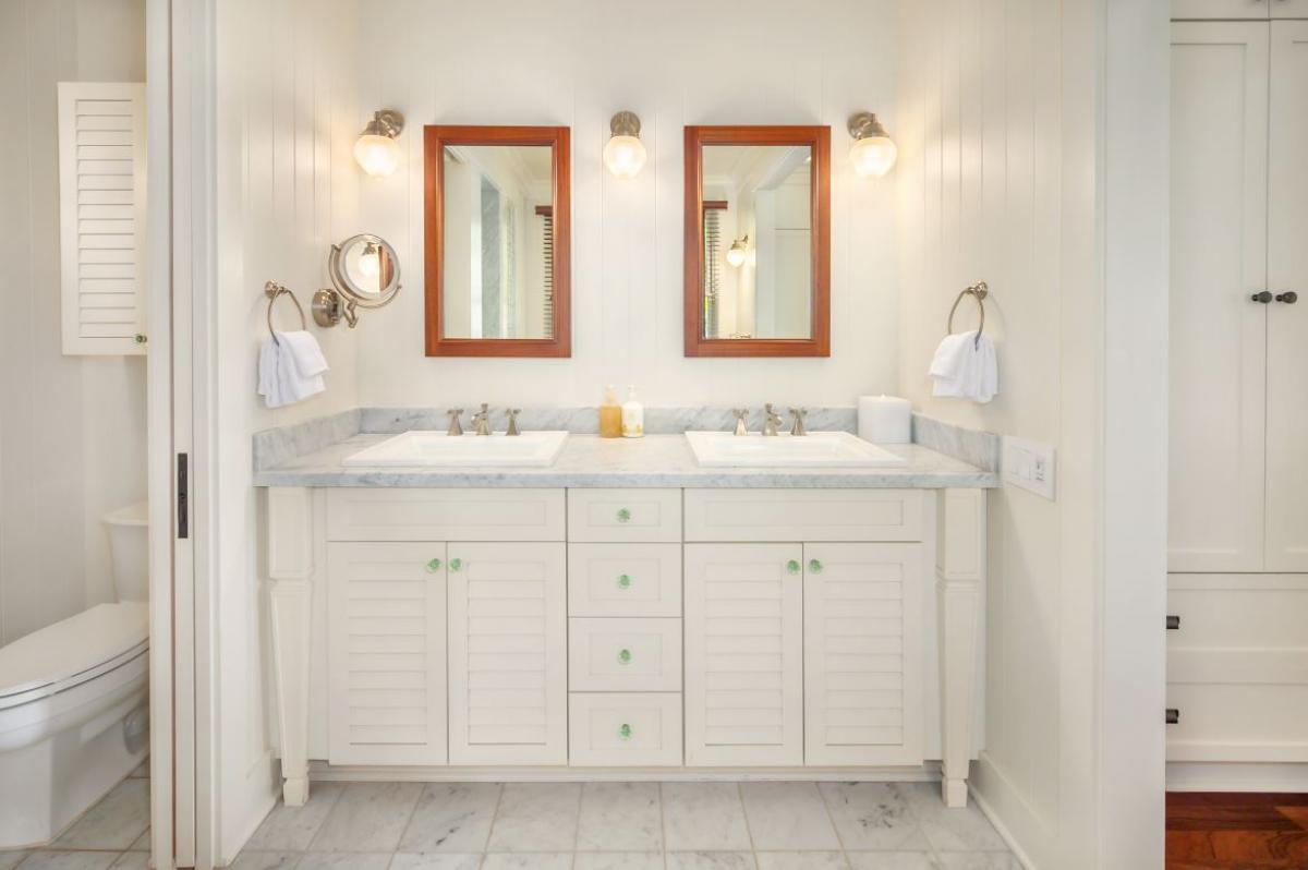 Lodge at Kukui'ula Cottage 11