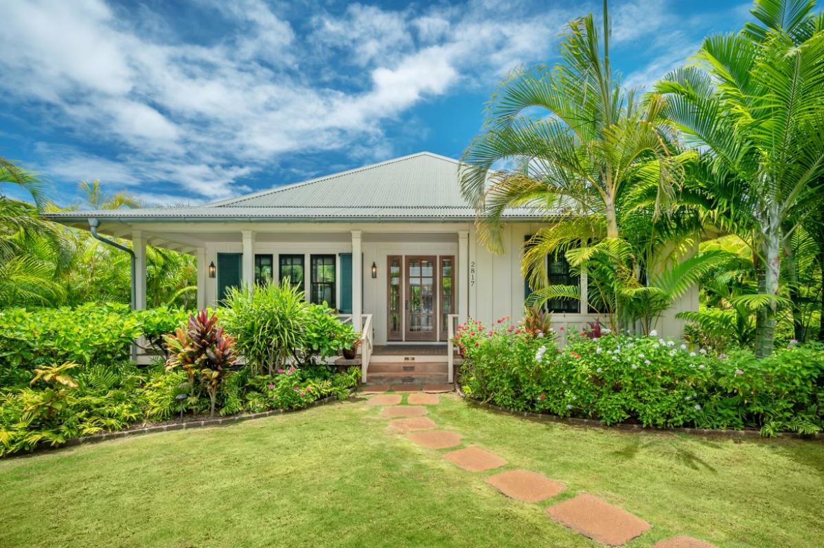 Lodge at Kukui'ula Cottage 11