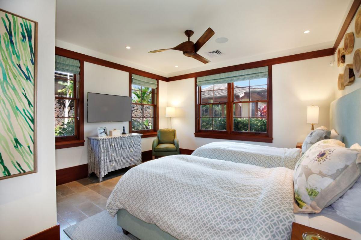Lodge at Kukui'ula Villa 5