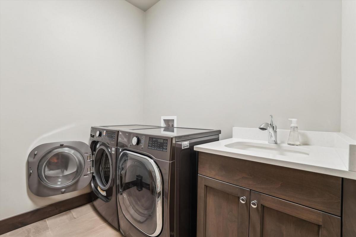 Laundry - Chateau Breck - Breckenridge Vacation Rental