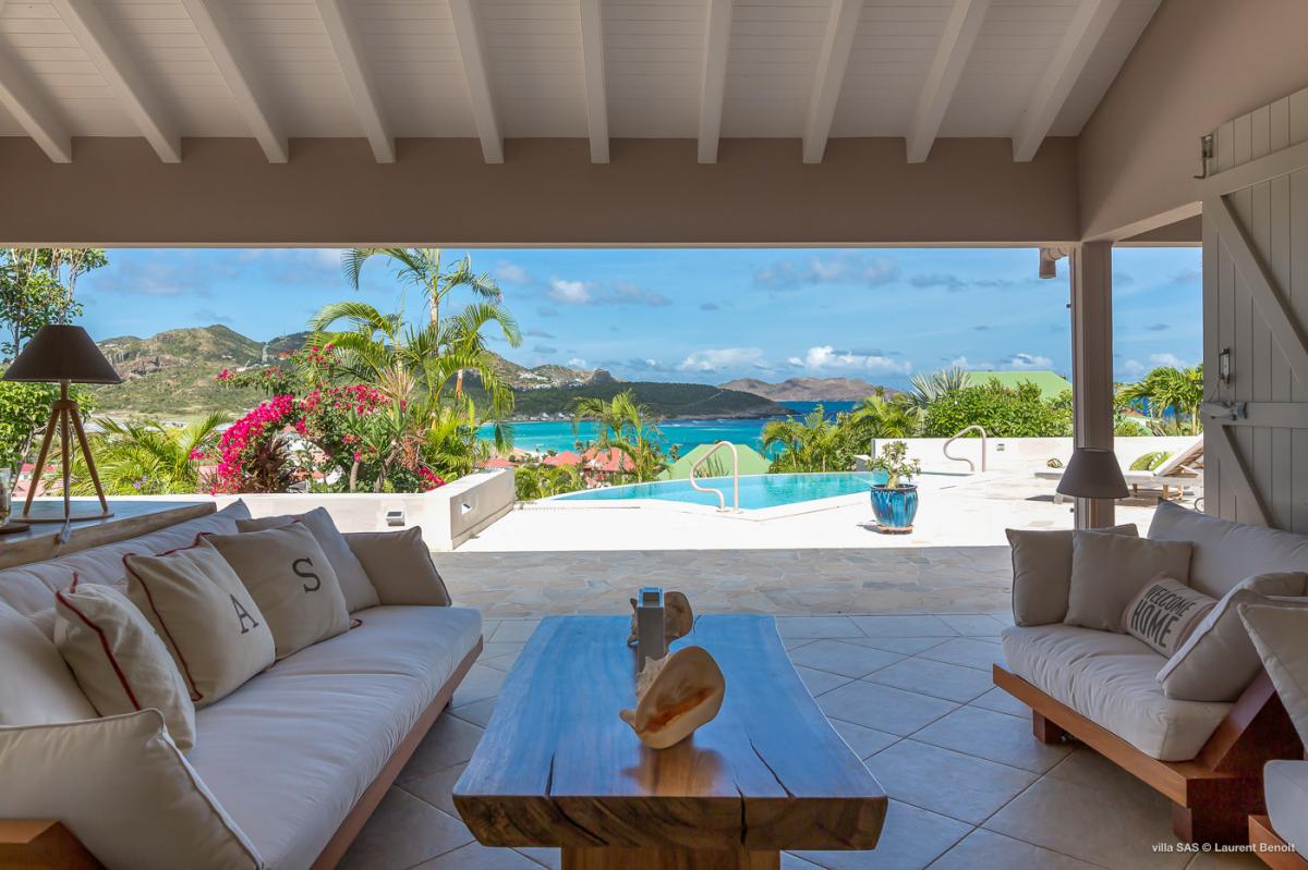 Outside Sitting Area