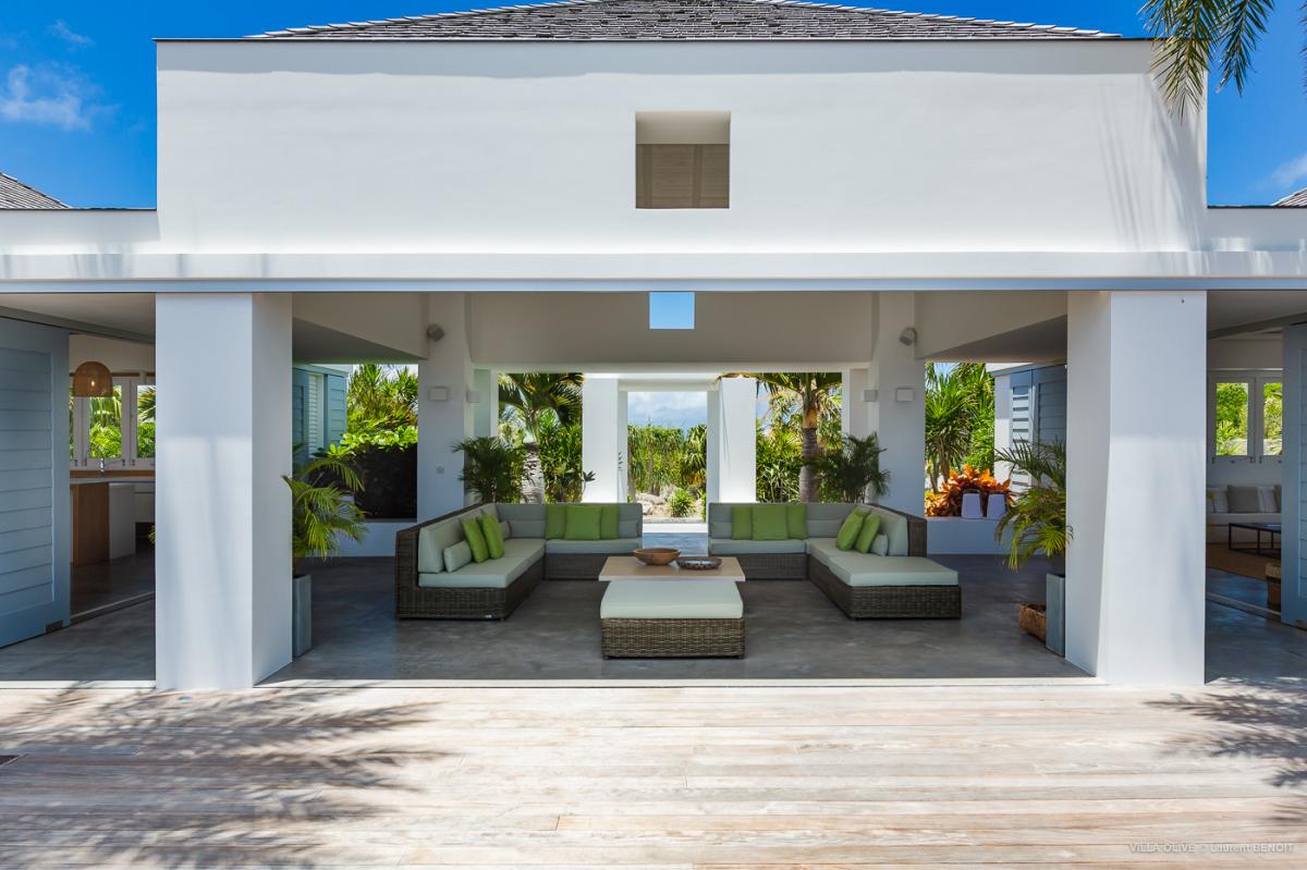 Outside Sitting Area