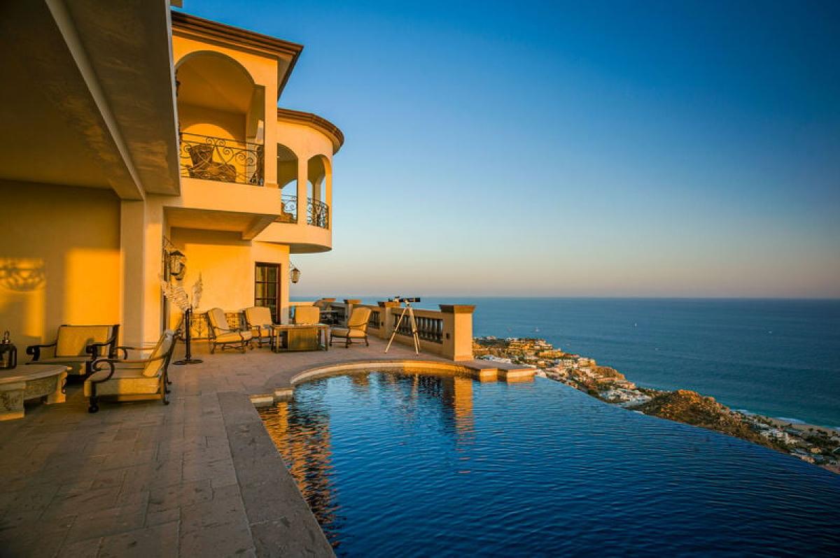 Villa Di Mare - 10 Bedrooms