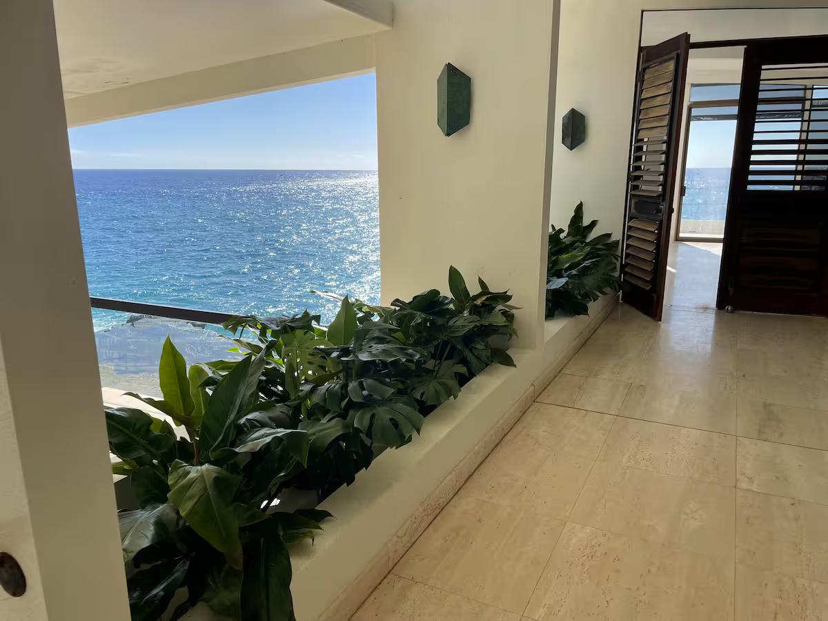 Honolulu Oceanfront Mid Century Estate