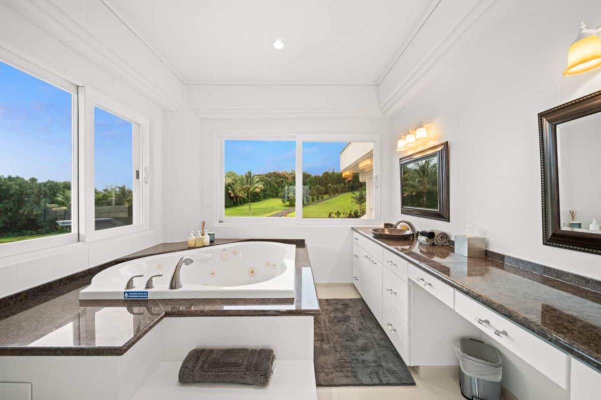 Everyone's Home Room 201 [Shigamachi, Takahama] Convenient downtown guest  house | Private room with lock, WiFi, work space - Huts for Rent in Shika,  Ishikawa, Japan - Airbnb, image size:1200x800