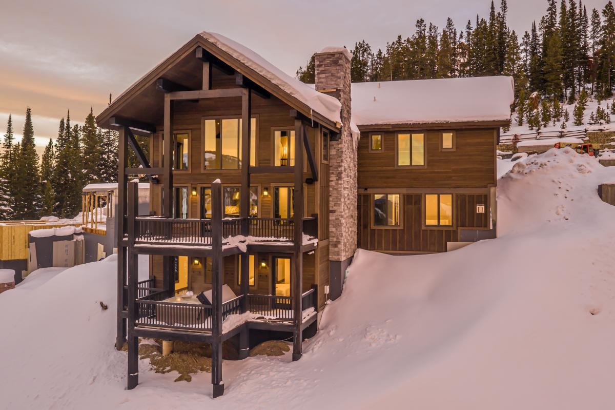 22 Lower Cascade Ridge