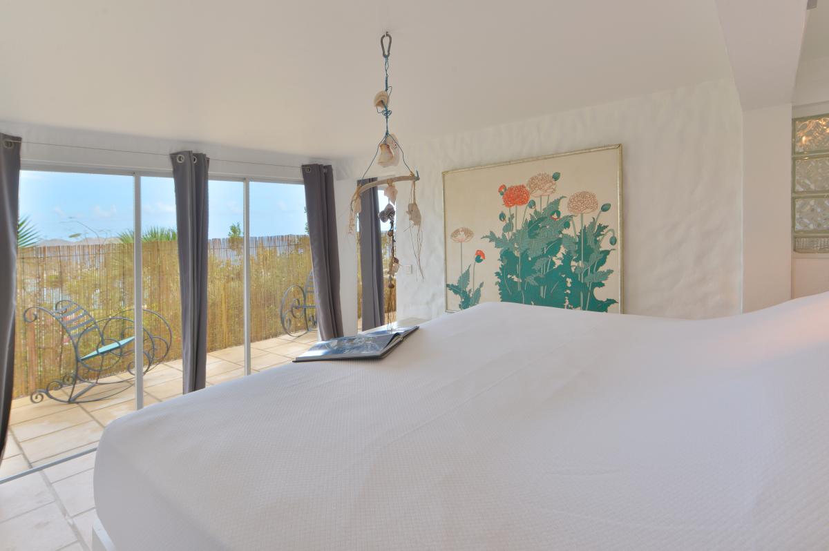 Bedroom 4 (Independent Studio)