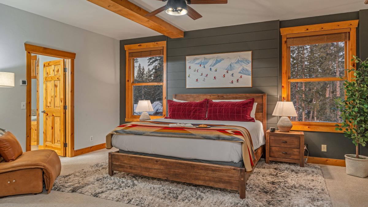 Bedroom 1, Main Level - Primary king suite on main level