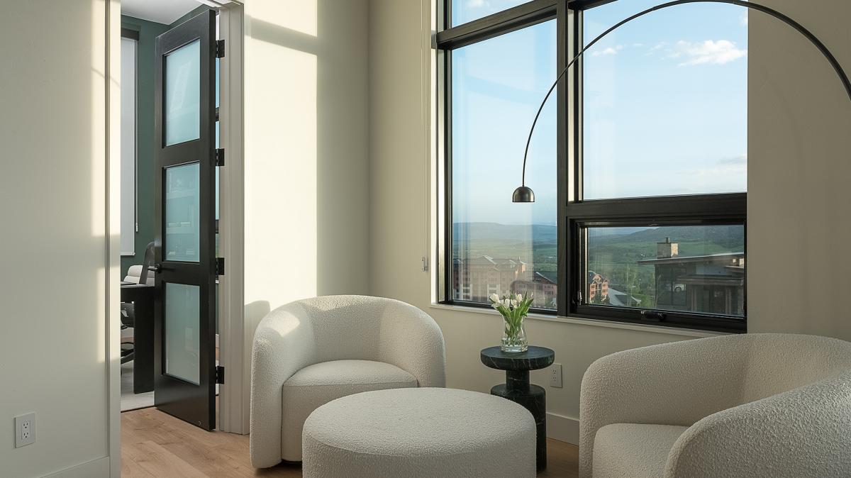 Seating Nook, Main Level