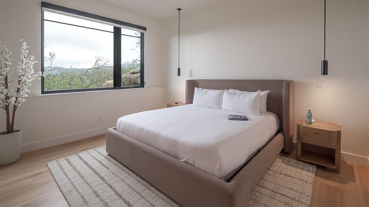 Bedroom 5, Lower Level - King suite