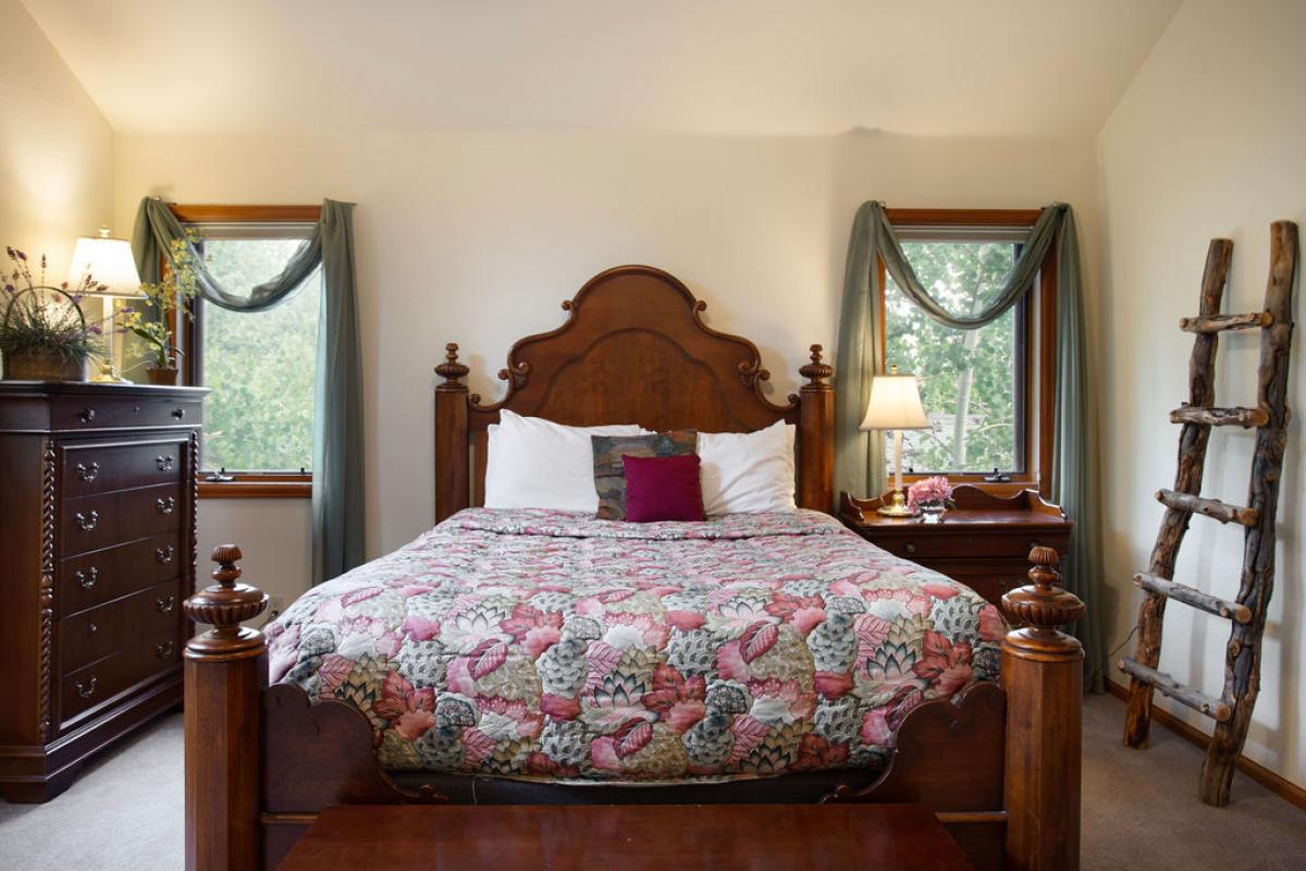 Bedroom - Streamside Lane - Frisco Vacation Rental