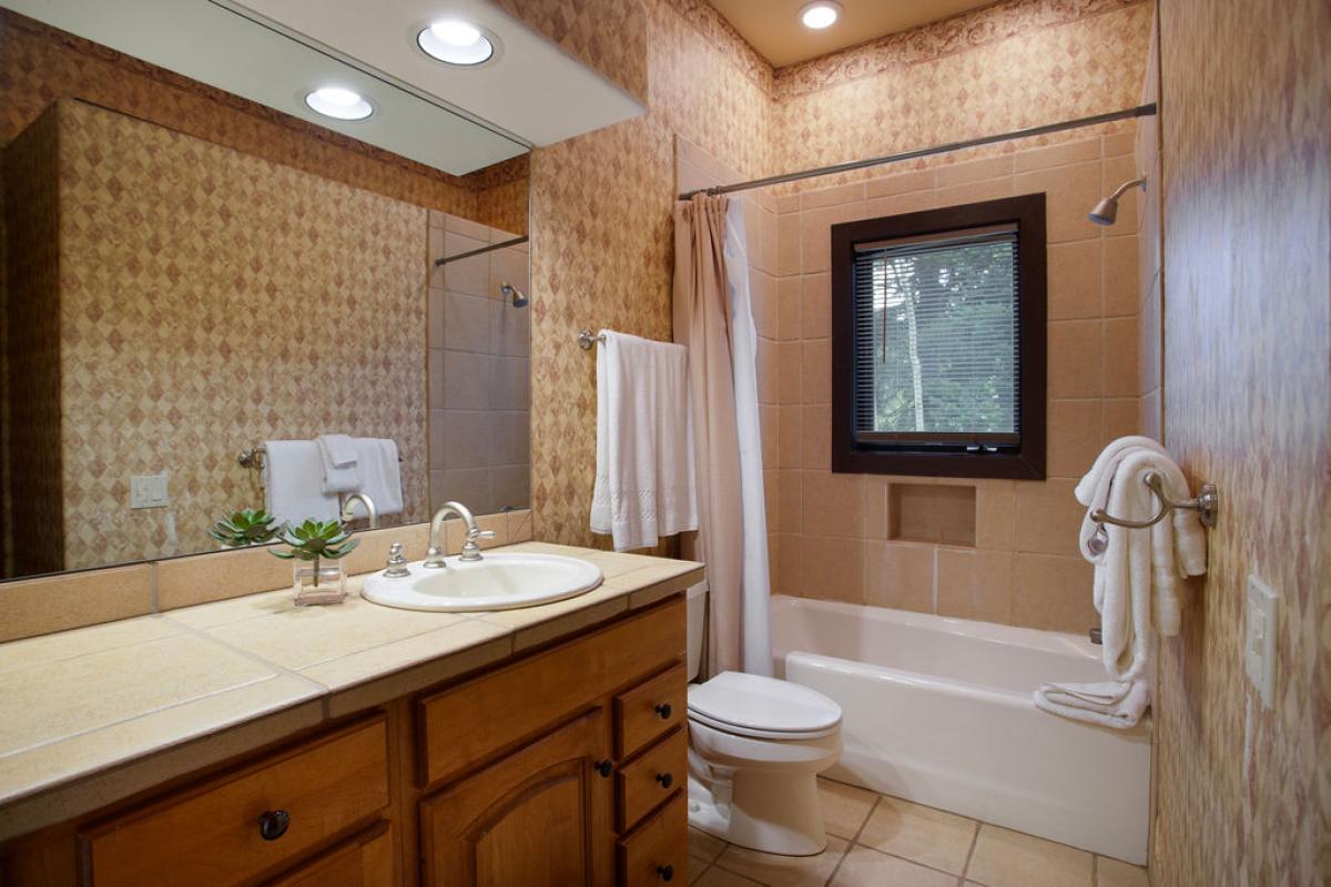 Bathroom - Streamside Lane - Frisco Vacation Rental