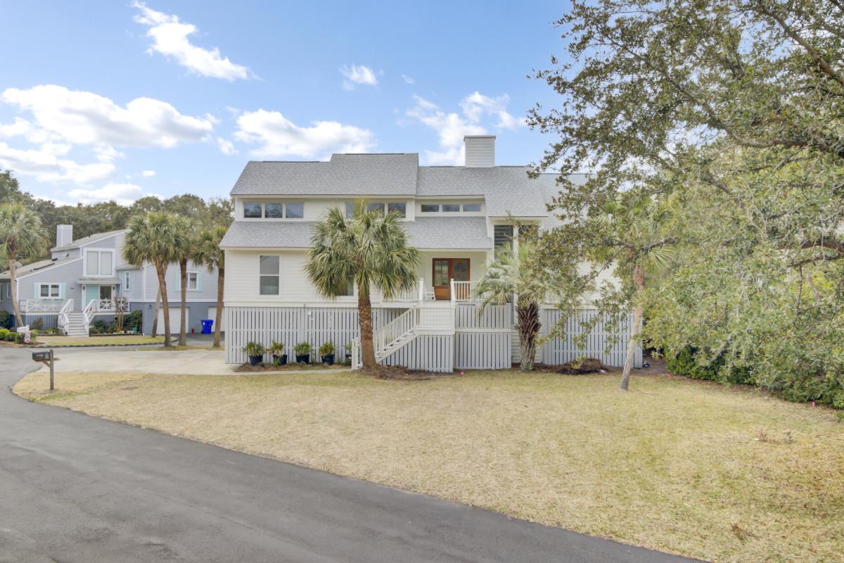 Beachwood West 6 by Wild Dunes