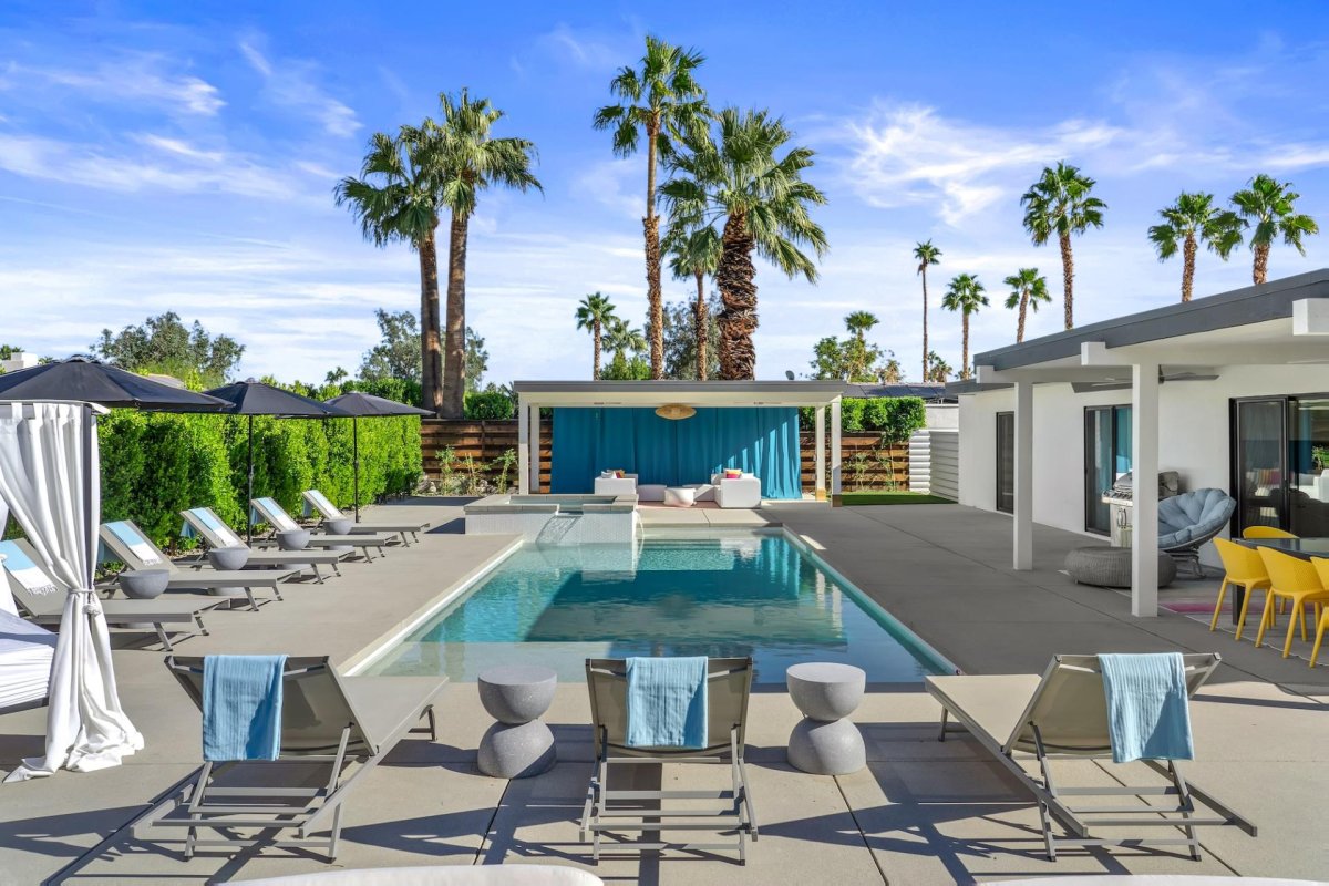 Tipsy Kitten Guest House