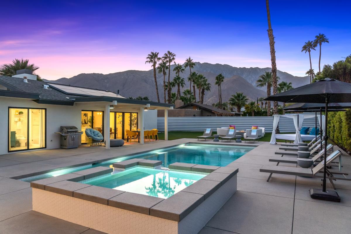 Tipsy Kitten Guest House