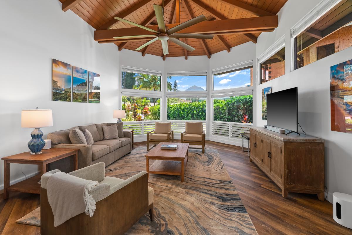 Laule'a 'Ohana, Princeville