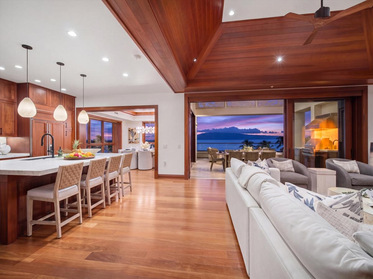 Modern Maui Premier Grand Residence 1502 at The Resort at Kapalua Bay