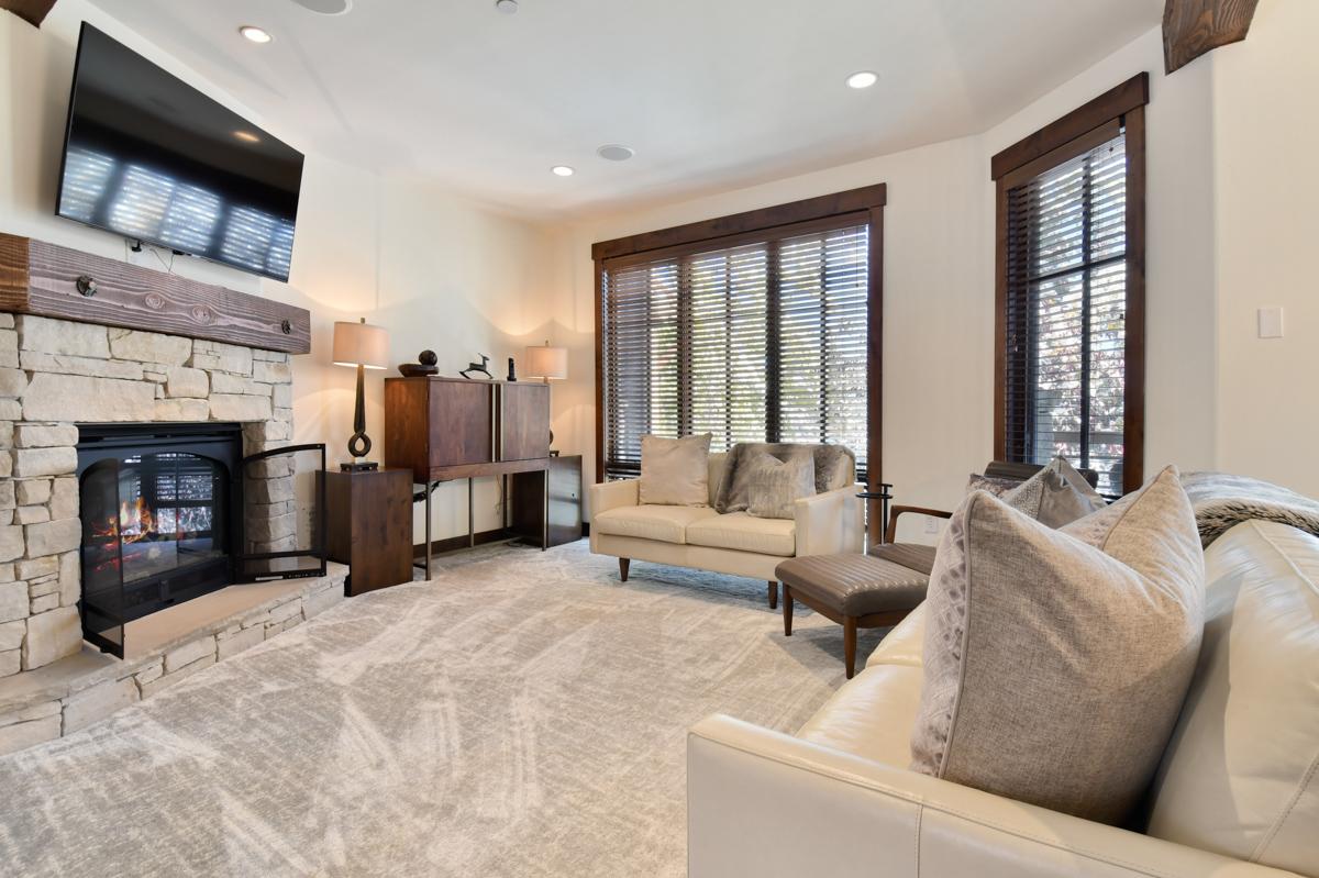 Silver Star #802 - 2 Bed + Spa