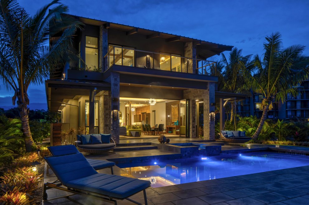 Modern Beachfront Villa | Kihei Vacation Rental | Exotic Estates