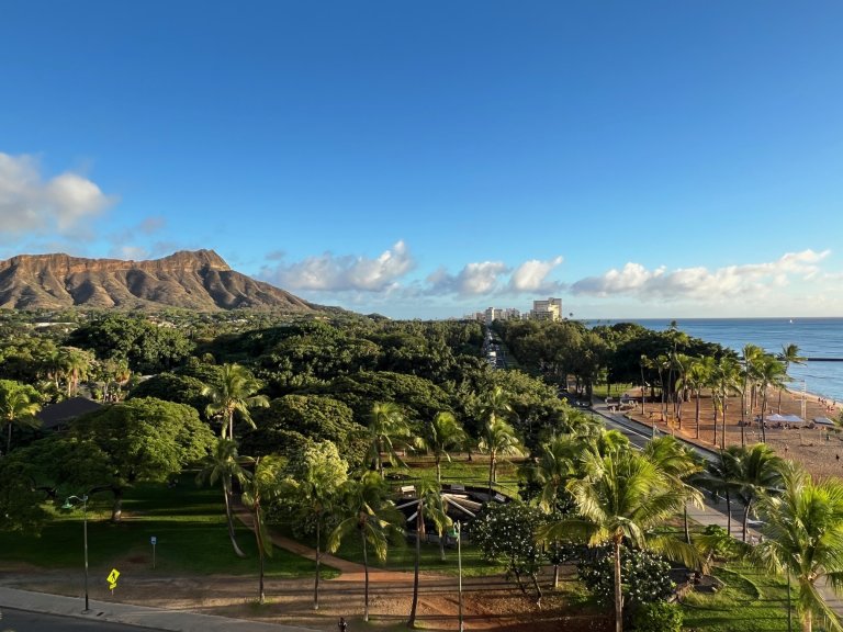 Browse Honolulu Luxury Rentals