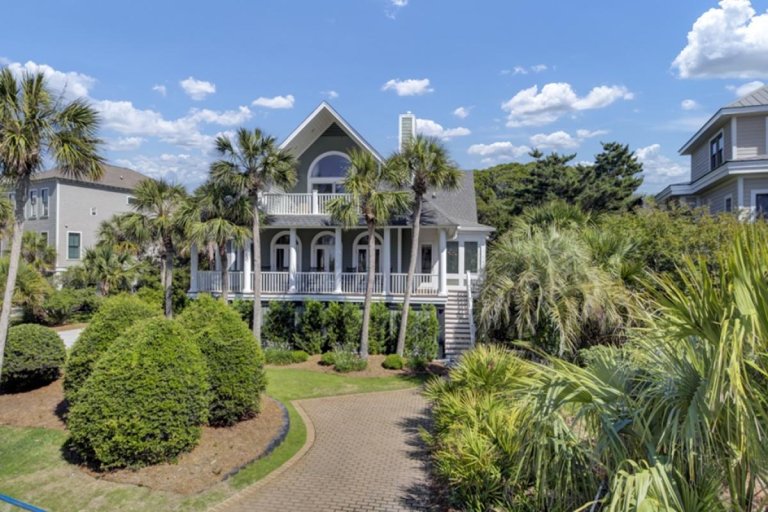 Isle of Palms Rental for Large Groups