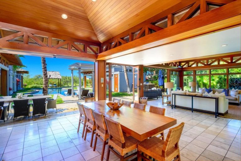 Mobility Friendly Pauoa Beach Rentals