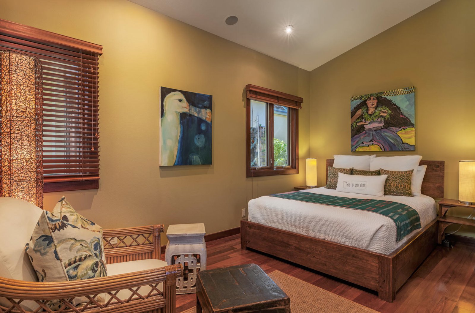 Whales Play at Kohala Waterfront Big Island Vacation Rental Exotic