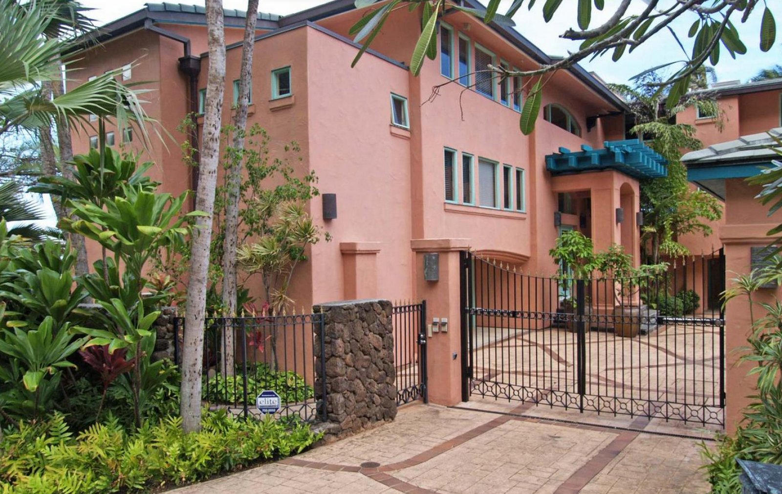 Royal Hawaiian Estate Waimanalo Vacation Rental Exotic Estates