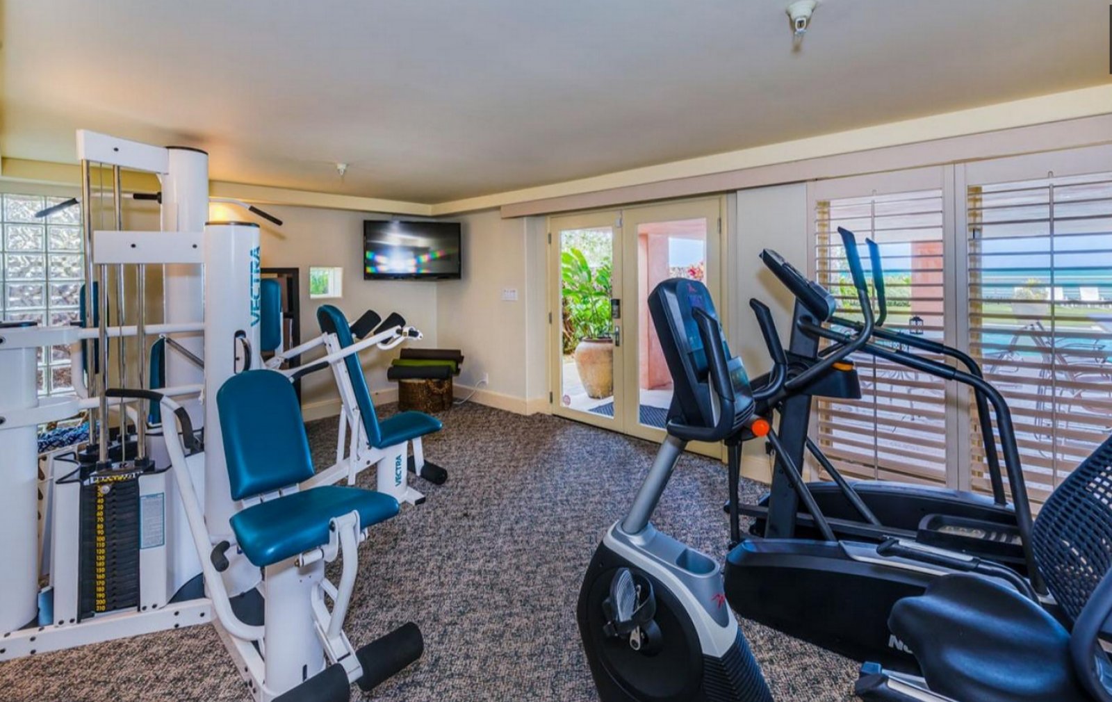 Royal Hawaiian Estate Waimanalo Vacation Rental Exotic Estates