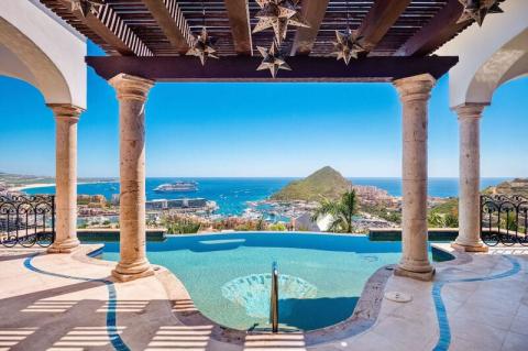 Pedregal Crest Villa