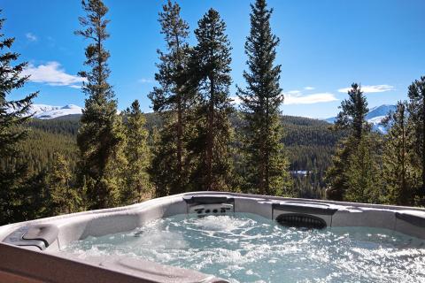 Whispering Pines Lodge